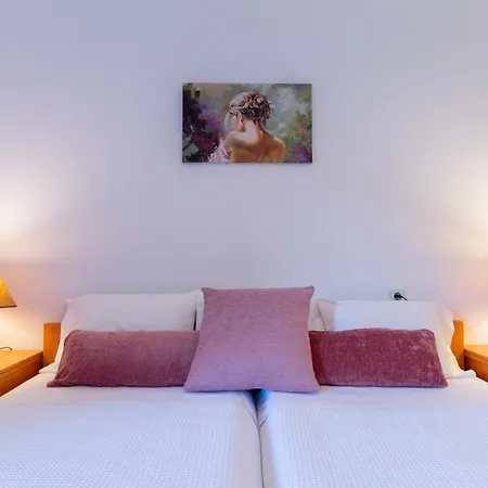 Rivendell * Áno Korakiána