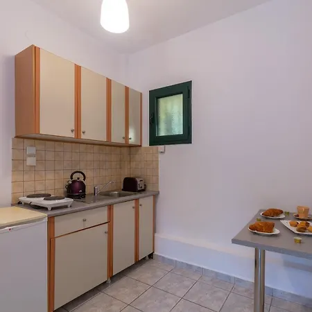 Rivendell Apartamento Áno Korakiána